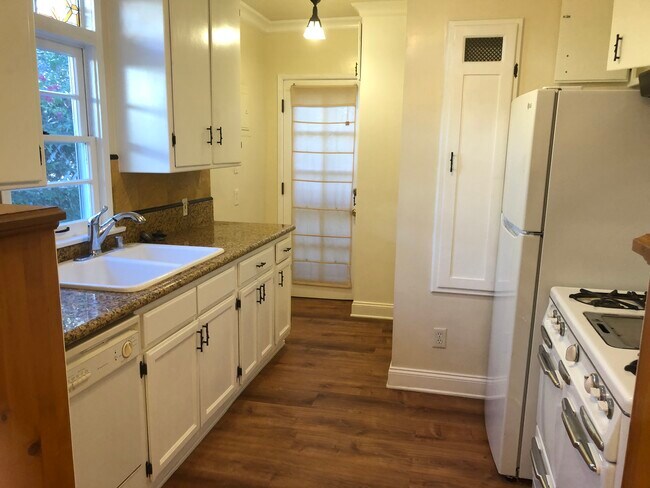 Foto del edificio - 3120 Colorado Ave