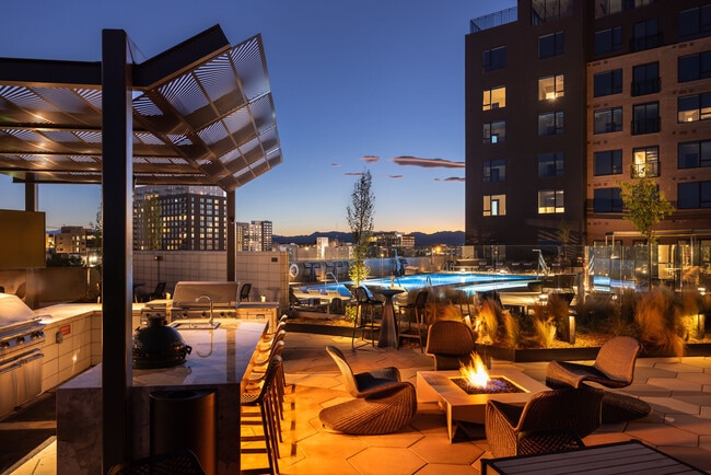 Foto del edificio - NOVEL RiNo by Crescent Communities