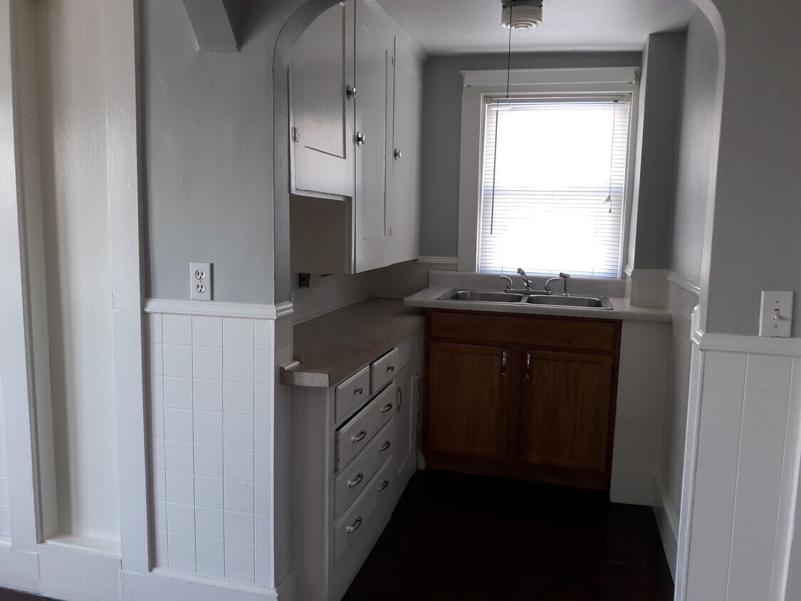Kitchen - 337 Central Street