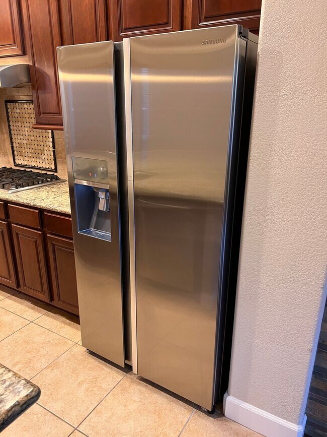 Foto del edificio - Large Home located in the Gated Community of Dorado in S. Reno