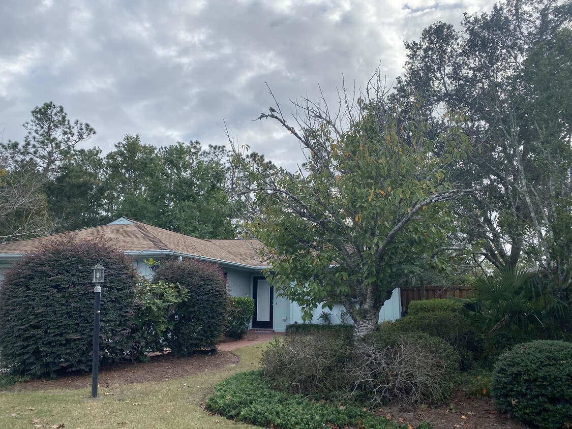 Primary Photo - 1112 2 Mile Cir W