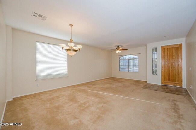 Foto del edificio - 8781 W Hayward Ave