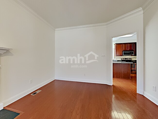 Foto del edificio - 3323 Grassy Pointe Ln