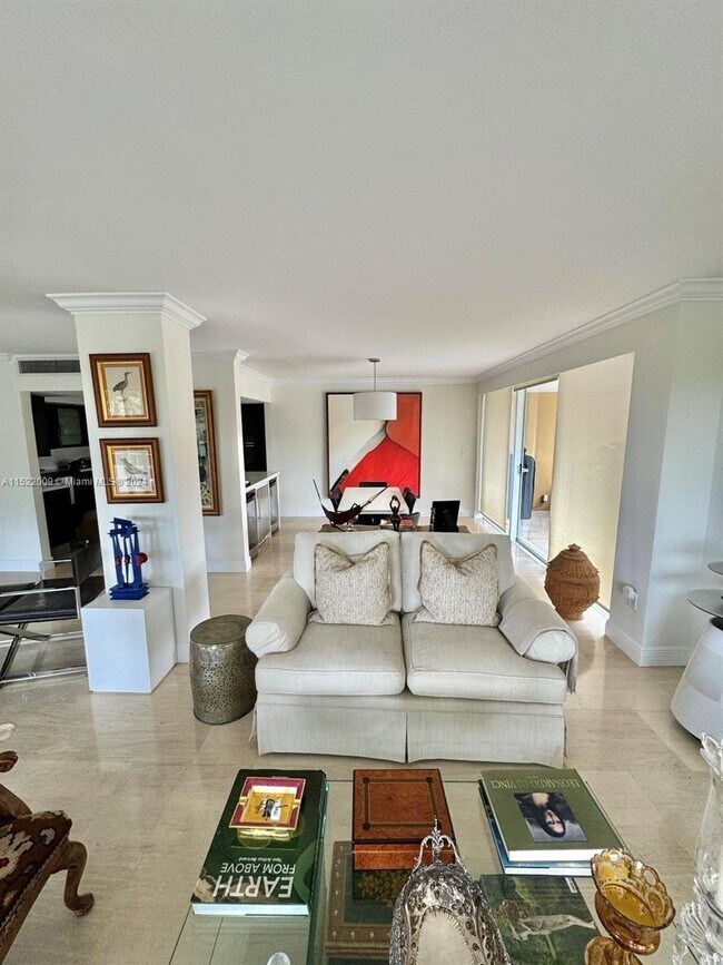 Foto del edificio - 155 Ocean Ln Dr