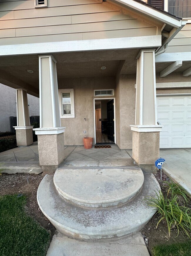 Foto del edificio - 721 W Fontaine Ln