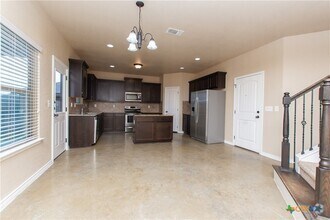 Building Photo - 103 W Libra Dr