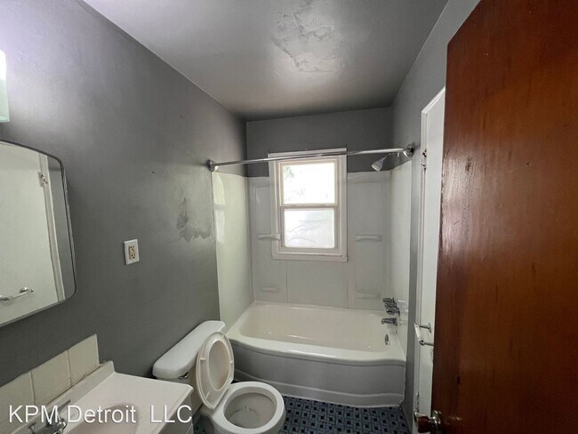 Building Photo - 2 br, 1 bath House - 9023 Auburn