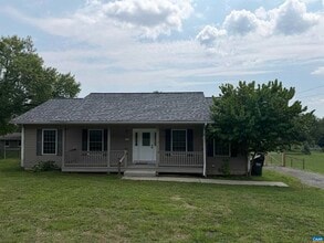 Building Photo - 1720 Daybreak Ln