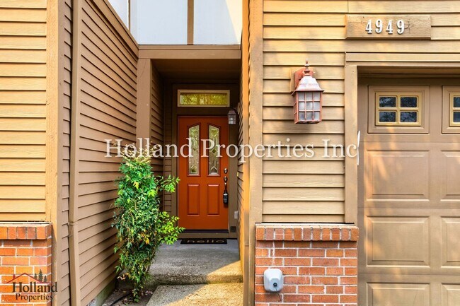 Foto del edificio - Luxury Meets Comfort in Desirable Beaverton | Spacious 3-Bedroom Home