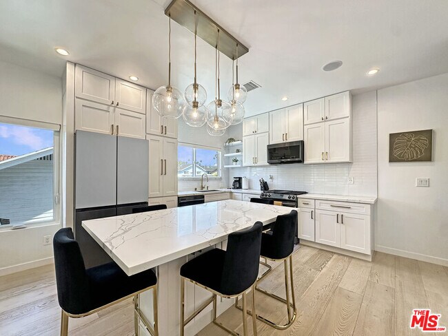 Foto del edificio - 1522 Burnside Ave