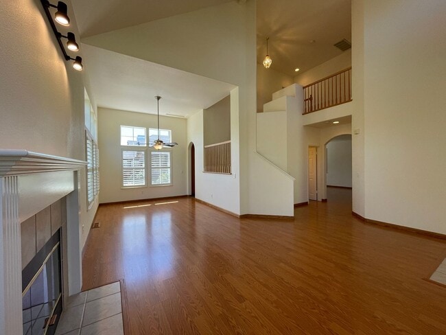 Building Photo - 2,199 Square Foot Beautiful 4-Bedroom Home | 2,199 Sq. Ft. | Prime Rincon Valley Location