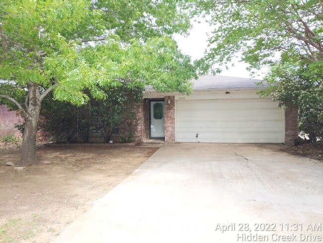 Photo - 1200 Hidden Creek Dr House