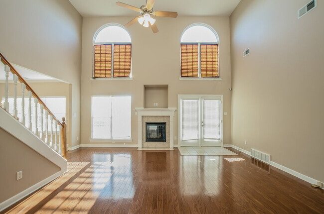 Foto del edificio - 1655 Kings Pond Cove