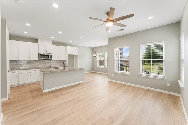 5125 Jezebel St Houston TX 77033 Townhome Rentals in Houston TX 5125 Jezebel St Houston TX 77033 Townhome Rentals in Houston TX