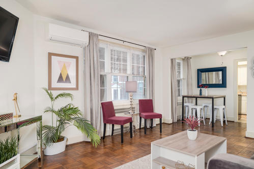 Foto del edificio - Delaware Park Apartments