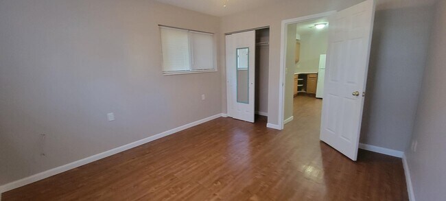 Foto del edificio - 1339 W Wood St