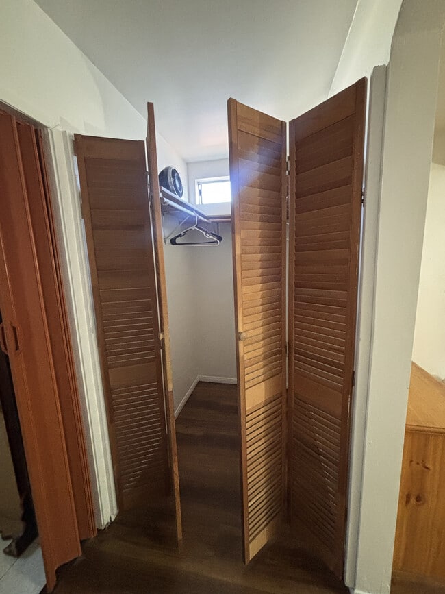 Building Photo - 15516 Flatbush Ave