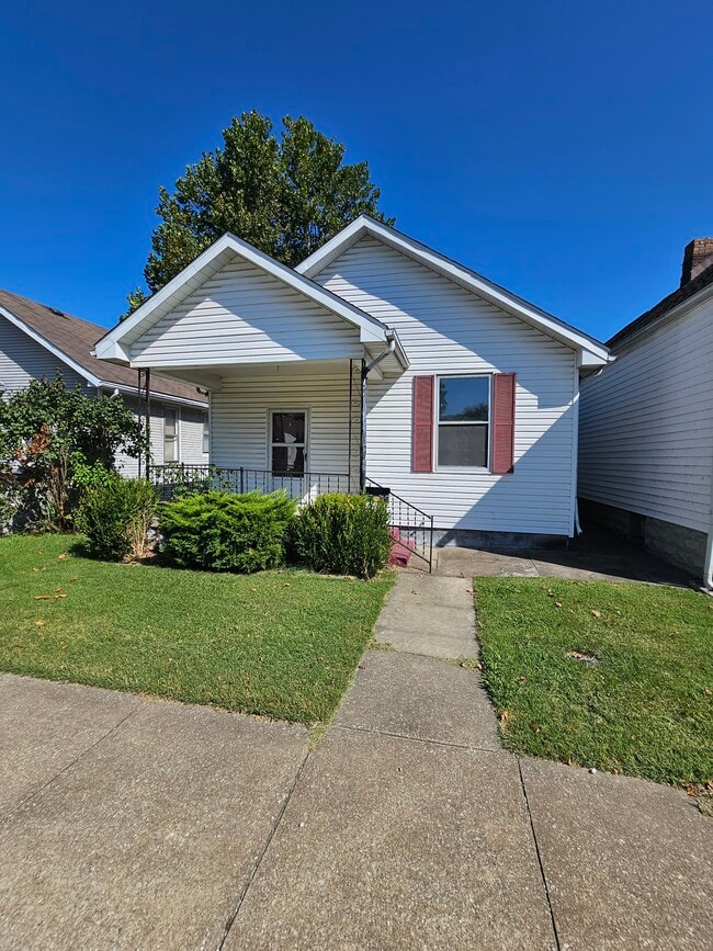 Building Photo - 2825 C St