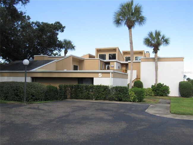 Foto del edificio - 1051 S Highland St
