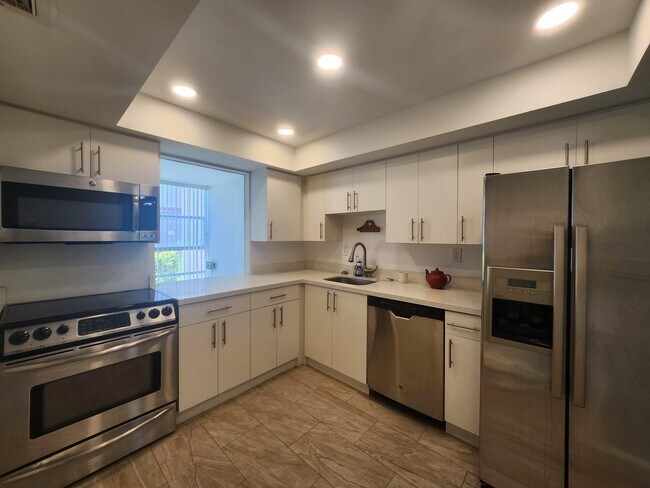 Foto del edificio - 851 Three Islands Boulevard