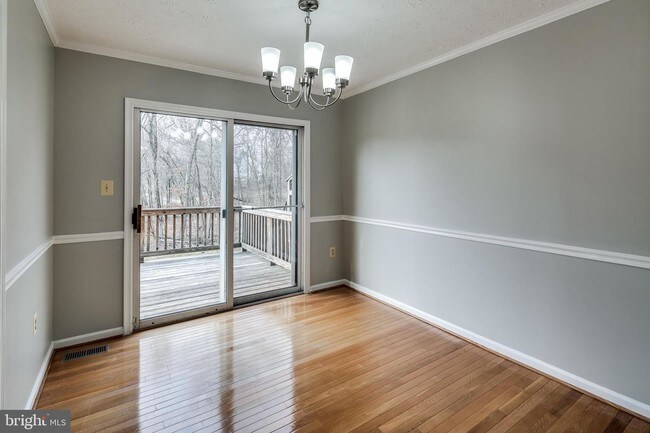 Foto del edificio - 8038 Brightfield Rd