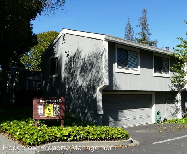 Building Photo - 3 br, 2 bath House - 1126 Walnut Street