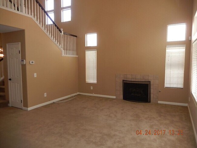 Foto del edificio - 39496 Heatherstone Ct