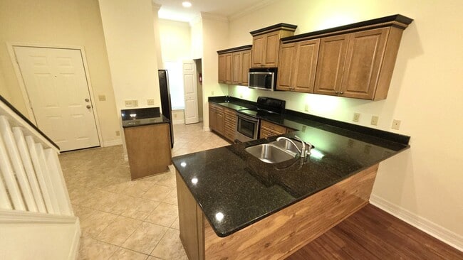 Building Photo - 1510 SW 25th Pl