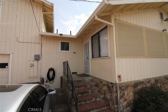 Foto del edificio - 15150 Lakeview Ave