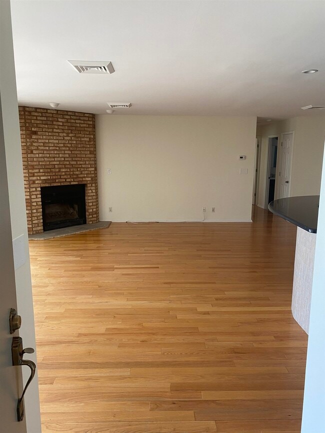 Apartments For Rent For 300 A Month