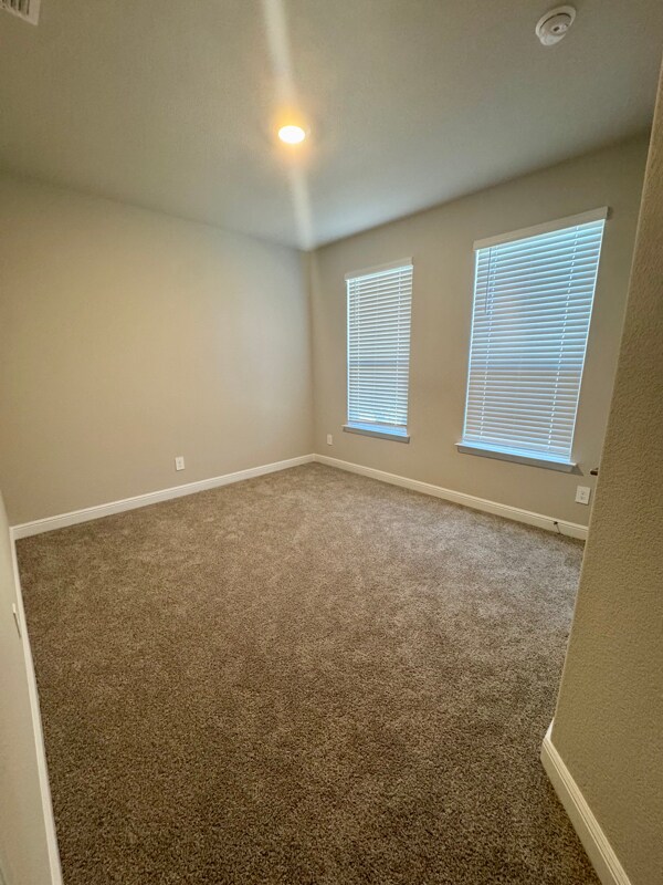 Foto del edificio - 16020 Bronte Lane