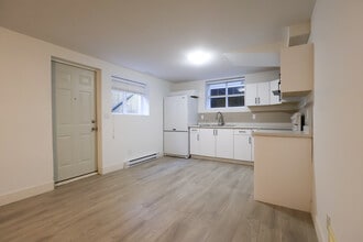 Building Photo - 21684-21695 95 Ave