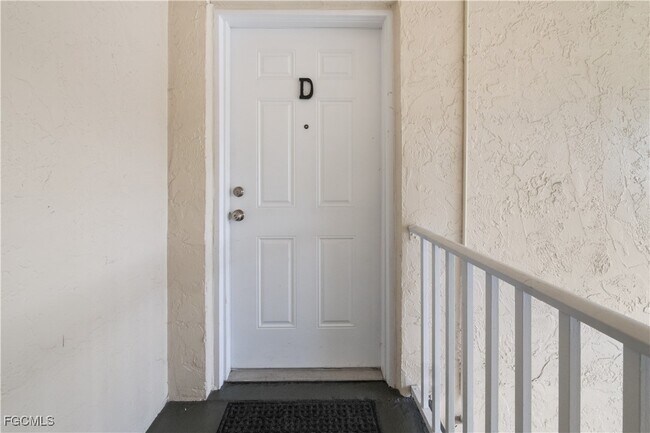 Foto del edificio - 12630 Kenwood Ln