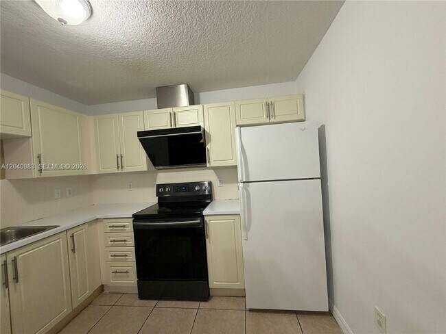 Building Photo - 7245 NW 173rd Dr