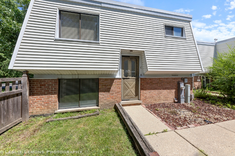 Primary Photo - 657 Elm Ct