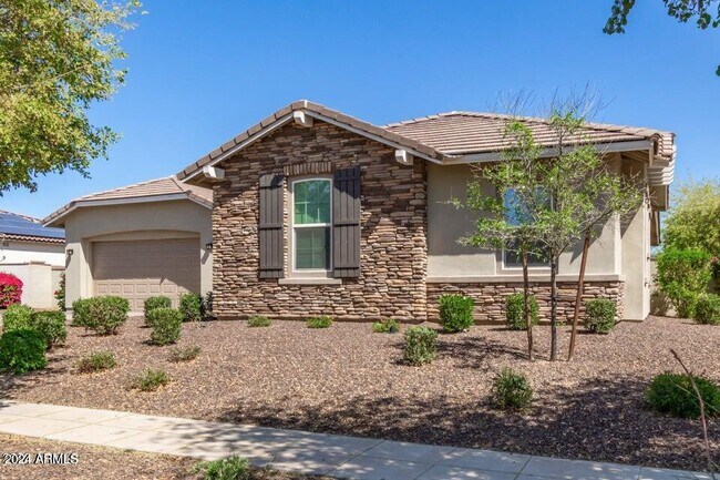 Building Photo - 13695 N 148th Dr
