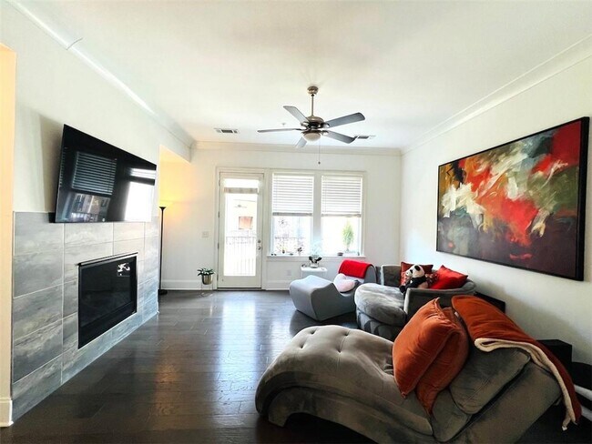 Foto del edificio - 6715 Encore Blvd