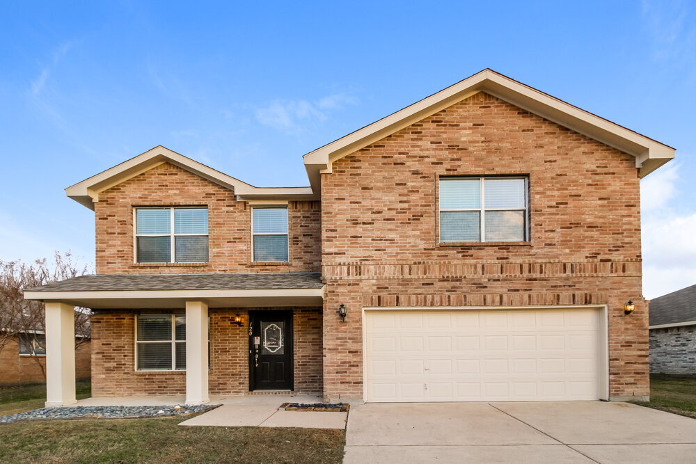 Primary Photo - 120 Thoroughbred Dr