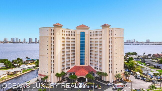 Foto del edificio - 2 br, 2 bath House - 2801 S Ridgewood Ave ...