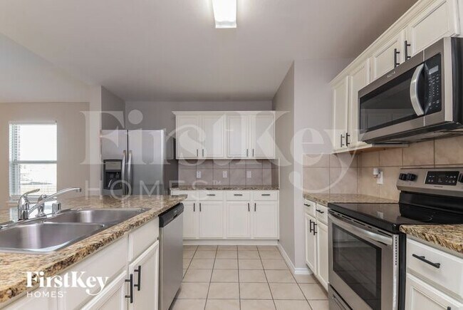 Foto del edificio - 1115 Riverstone Trl