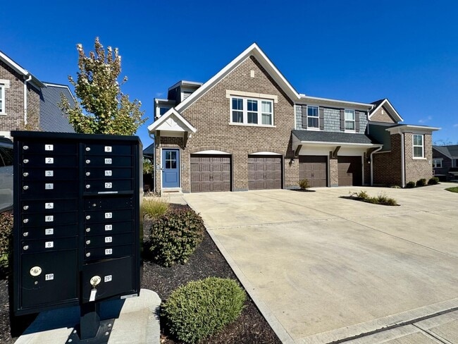 Building Photo - 2506 Crosshill Dr