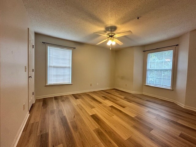 Foto del edificio - 5012 Lawndale Dr