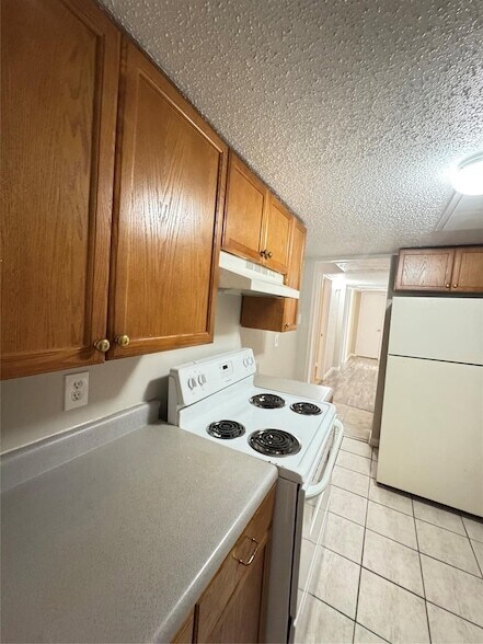 Building Photo - 3100 Medina St