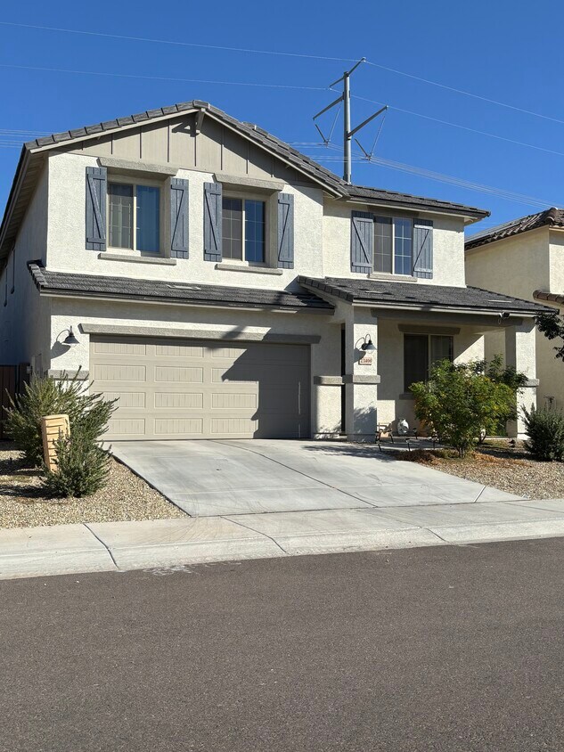 Foto principal - 23406 W Winslow Ave