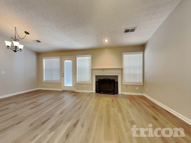 Foto del edificio - 16 Waterloo Ct