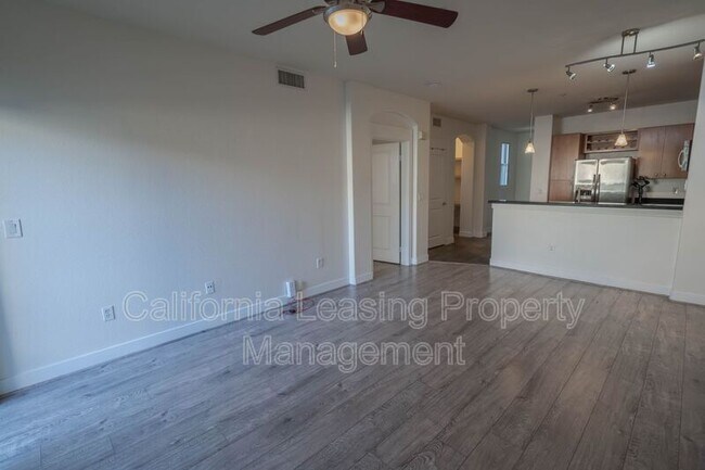 Building Photo - 24535 Town Center Dr