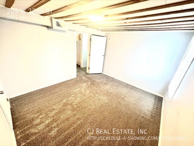 Building Photo - 209 W 22nd St