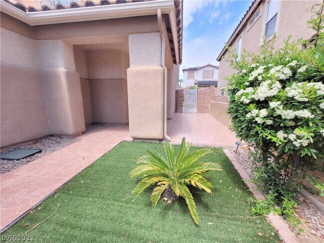 Building Photo - 11628 Villa Malaparte Ave
