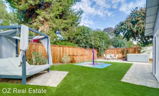 Foto del edificio - 5 br, 2 bath House - 5718 Campanile Way