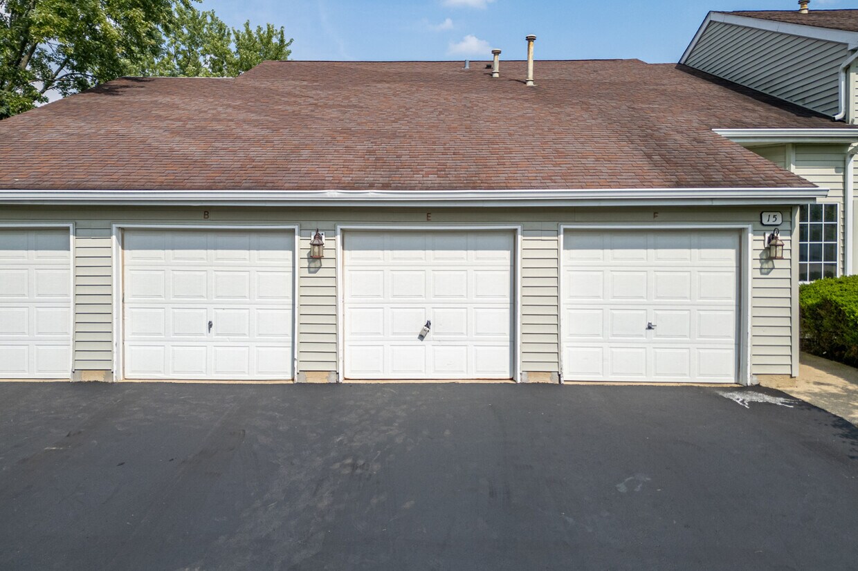 Primary Photo - 15 Gant Cir